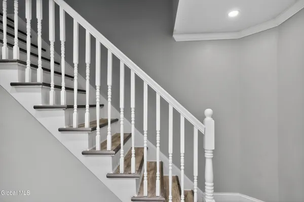 $279,900 | 1684 Lake Boulevard, Schenectady, NY 12304