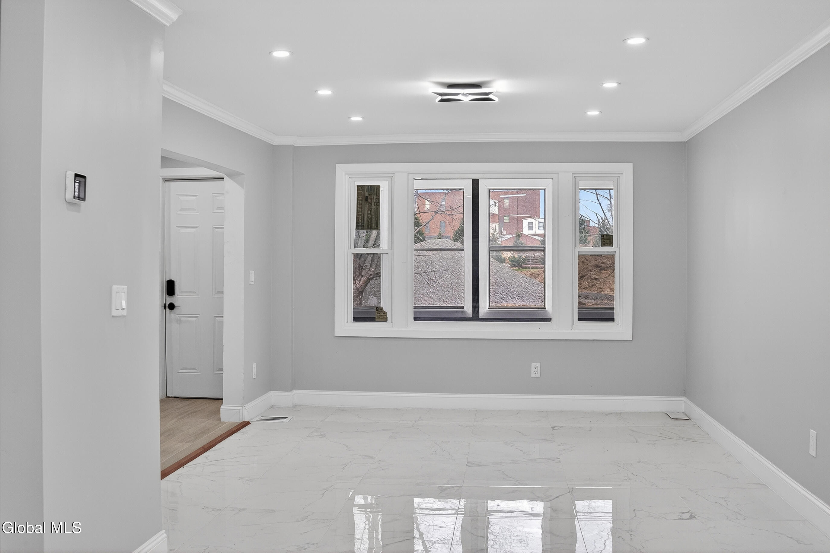 1684 Lake Boulevard Schenectady, NY 12304 - Photo 15 of 69 018-1684-Schenectady-NY-12304