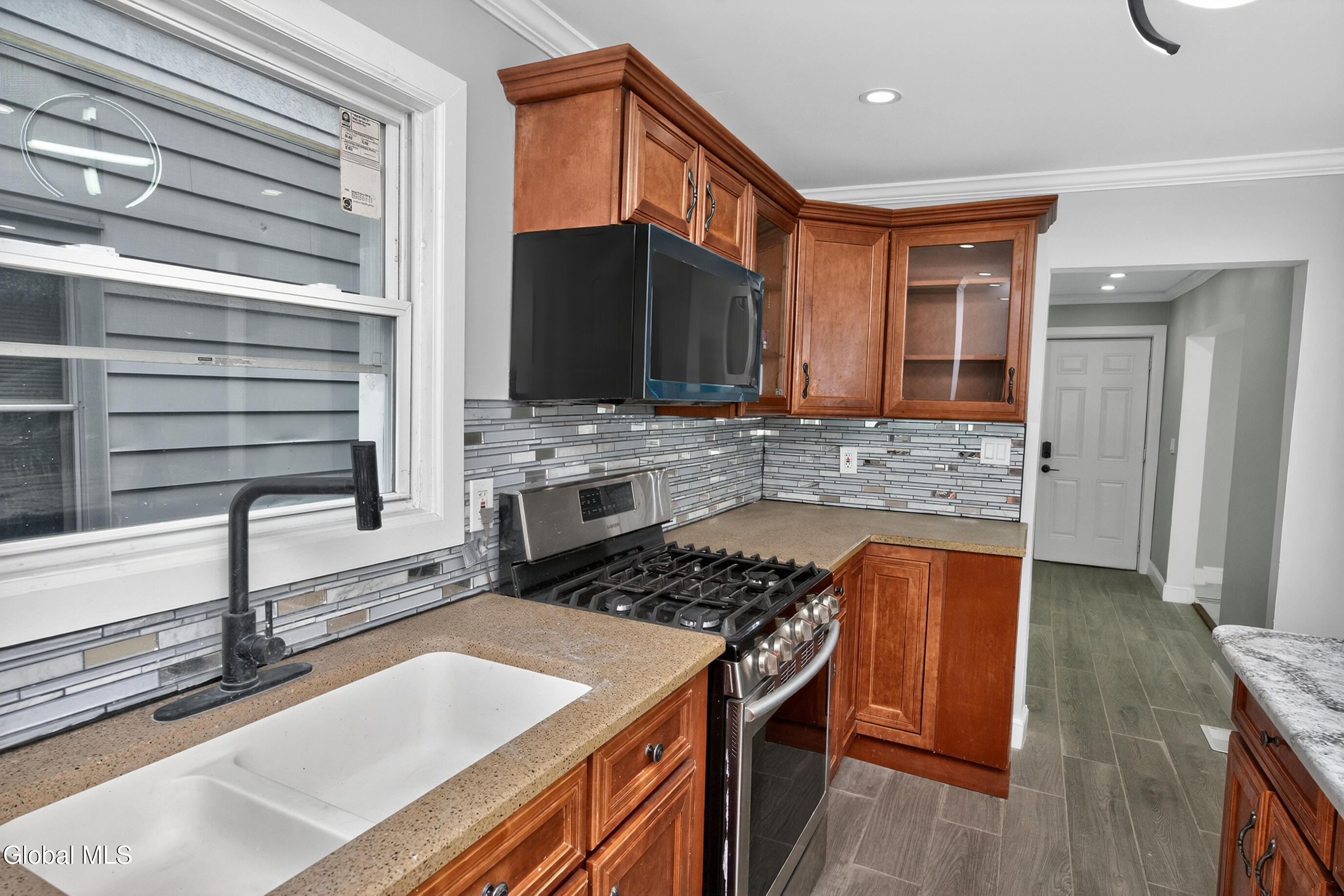 1684 Lake Boulevard Schenectady, NY 12304 - Photo 22 of 69 029-1684-Schenectady-NY-12304