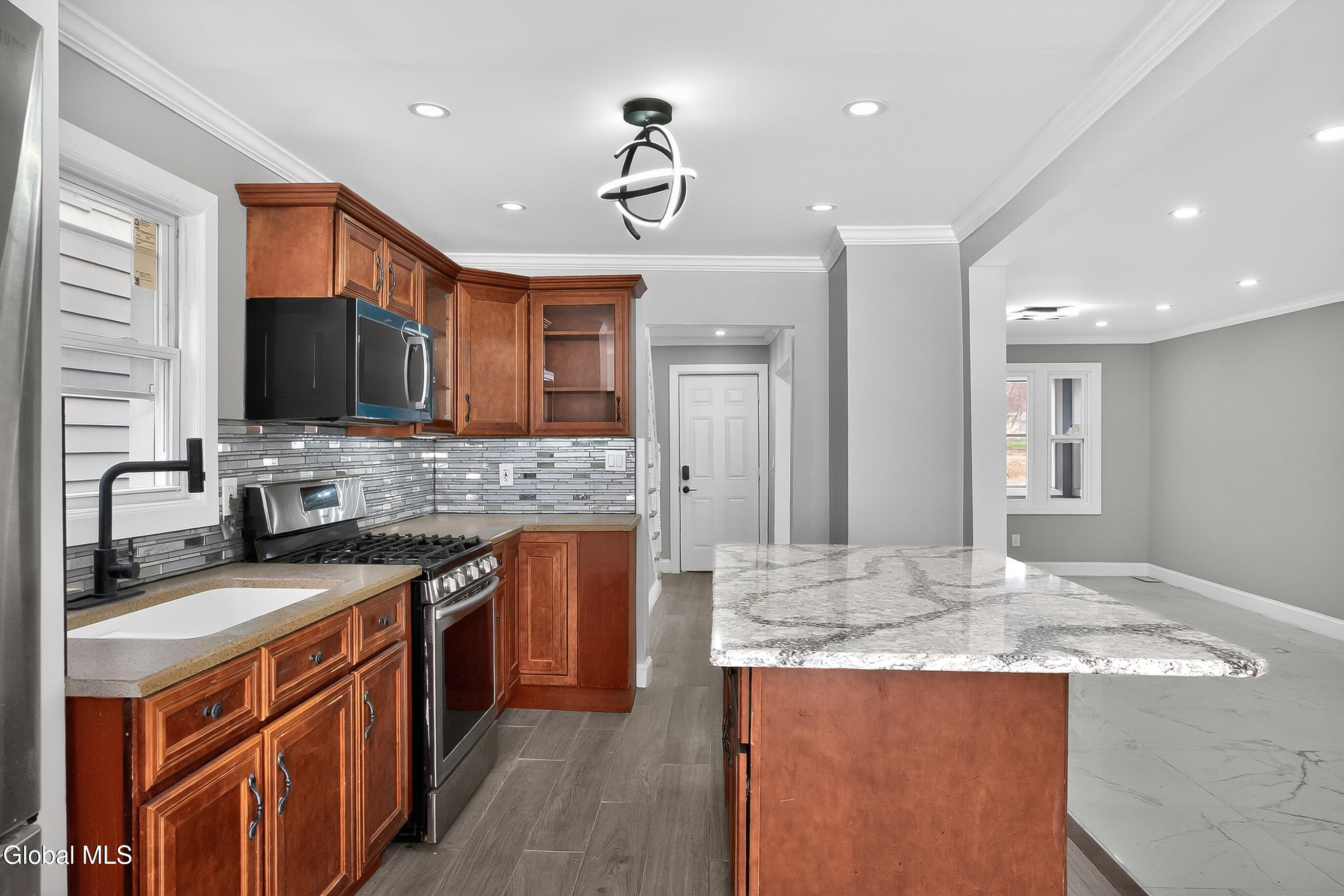 1684 Lake Boulevard Schenectady, NY 12304 - Photo 25 of 69 032-1684-Schenectady-NY-12304