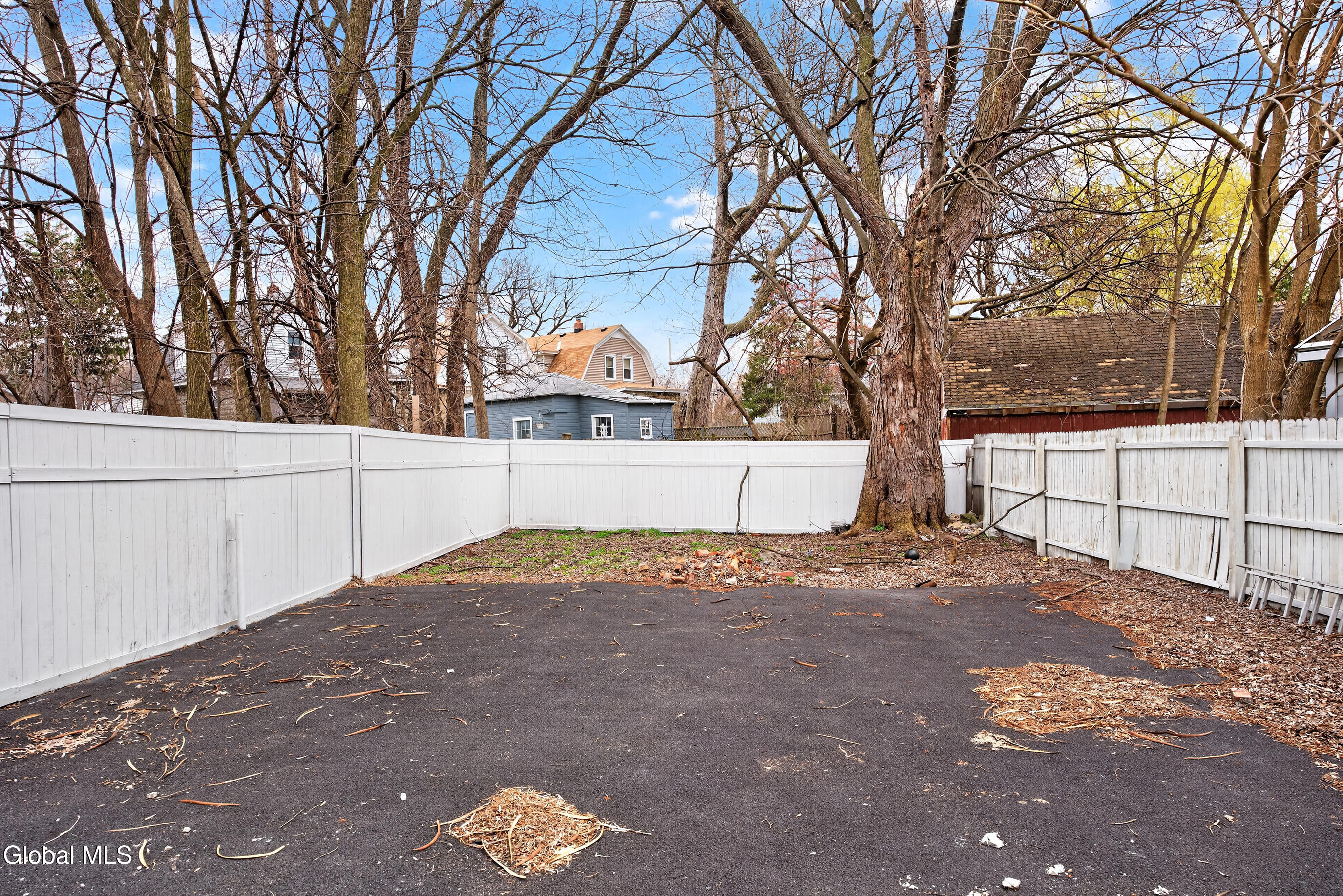 1684 Lake Boulevard Schenectady, NY 12304 - Photo 3 of 69 005-1684-Schenectady-NY-12304