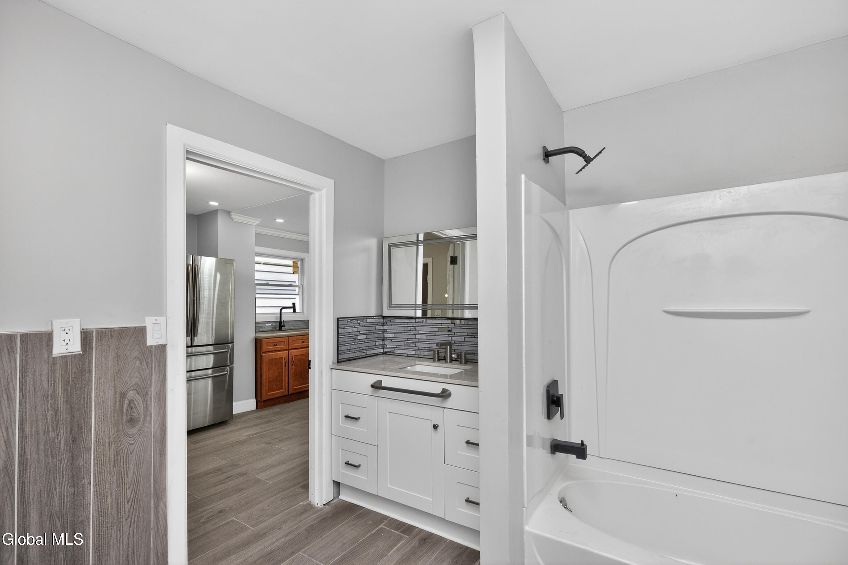 1684 Lake Boulevard Schenectady, NY 12304 - Photo 38 of 69 045-1684-Schenectady-NY-12304