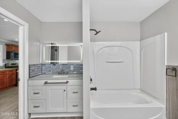 $279,900 | 1684 Lake Boulevard, Schenectady, NY 12304