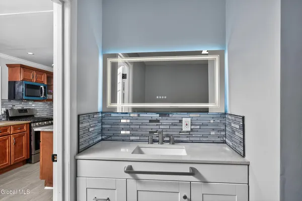 $279,900 | 1684 Lake Boulevard, Schenectady, NY 12304