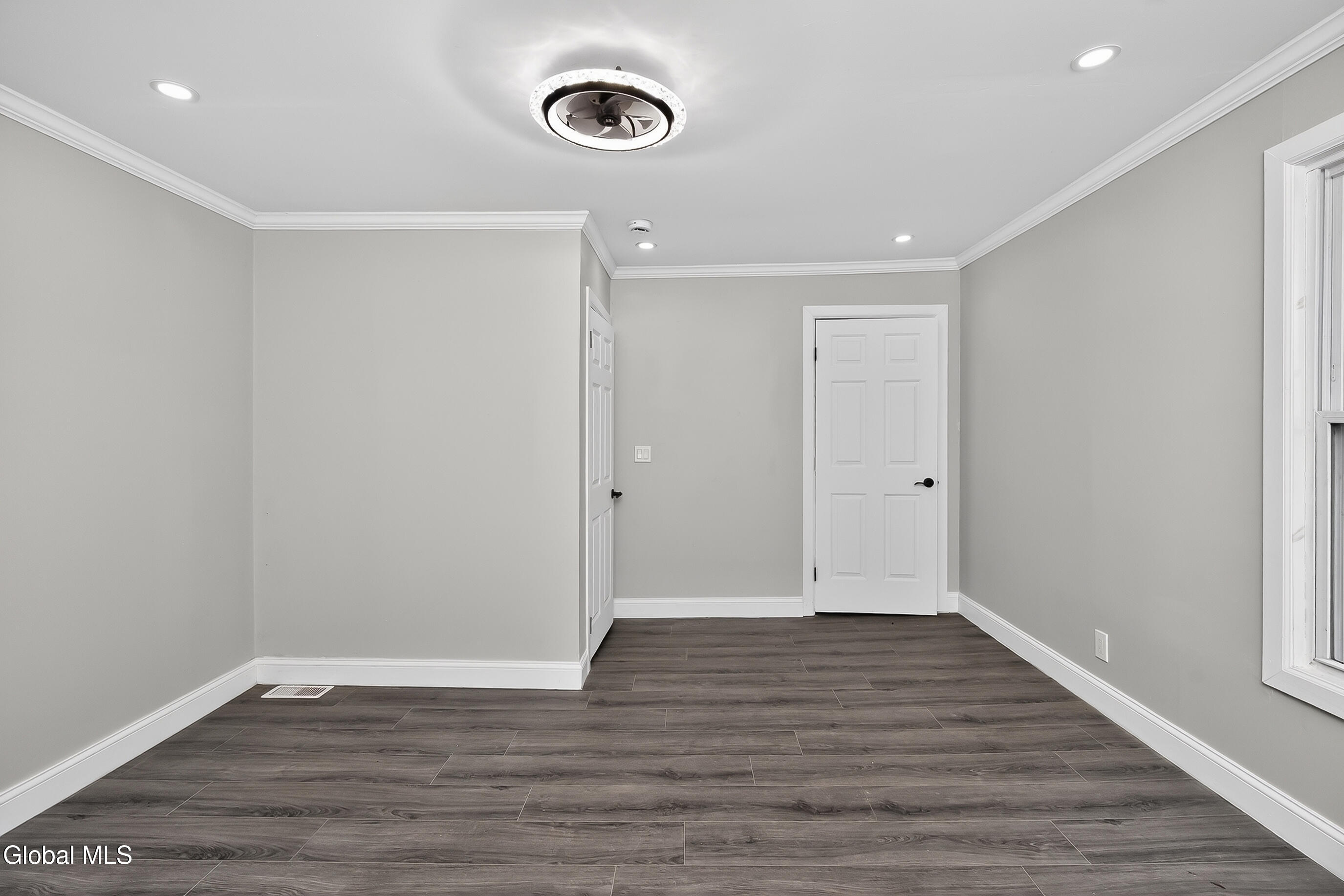 1684 Lake Boulevard Schenectady, NY 12304 - Photo 46 of 69 053-1684-Schenectady-NY-12304
