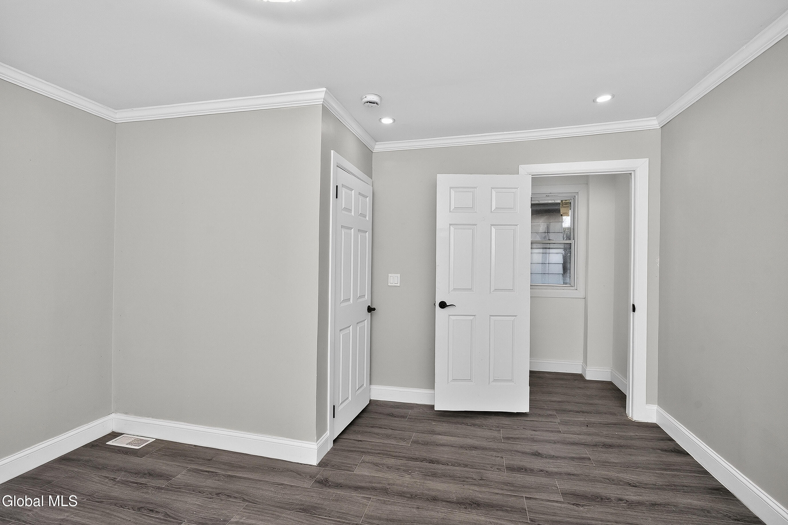 1684 Lake Boulevard Schenectady, NY 12304 - Photo 48 of 69 055-1684-Schenectady-NY-12304