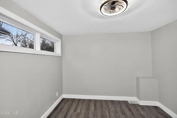 $279,900 | 1684 Lake Boulevard, Schenectady, NY 12304