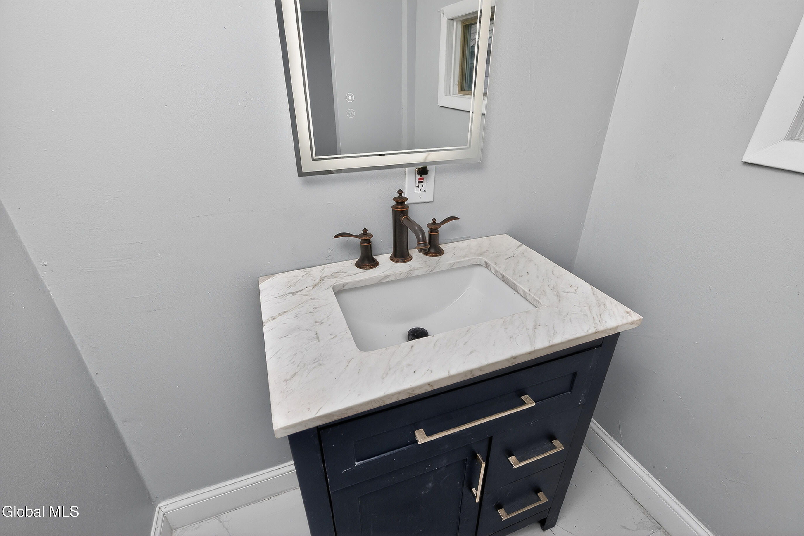 1684 Lake Boulevard Schenectady, NY 12304 - Photo 64 of 69 071-1684-Schenectady-NY-12304
