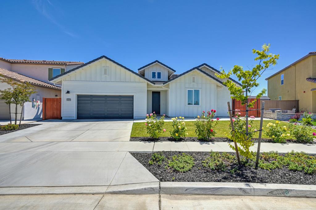 8229 Poppy Rdg Circle Elk Grove, CA 95757 - Photo 1 of 75