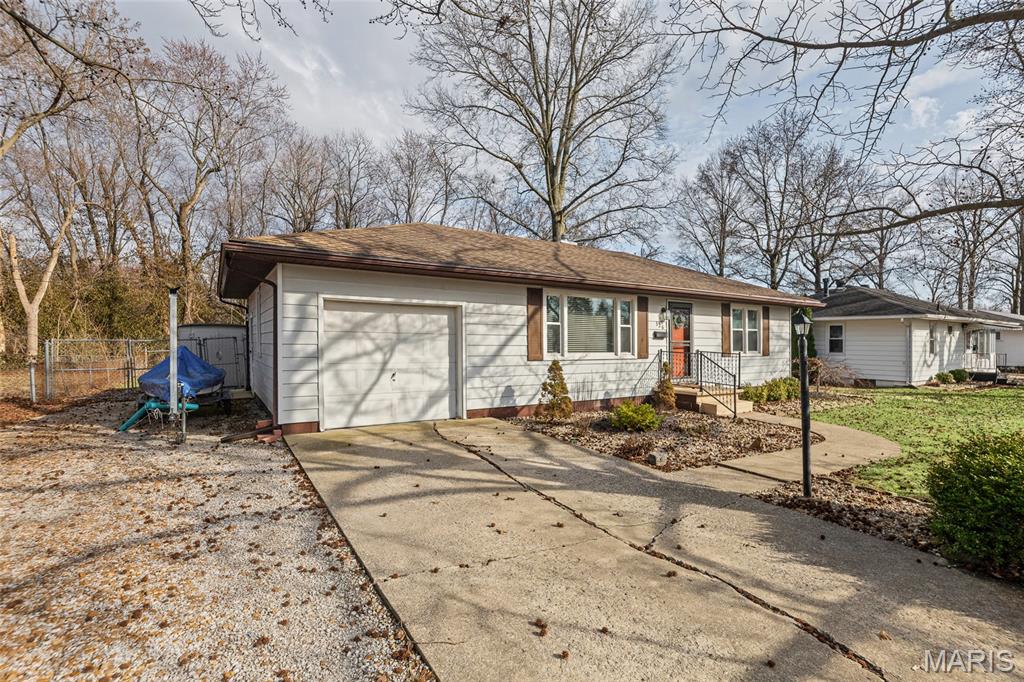 326 Silver Street Bethalto, IL 62010 - Photo 5 of 28