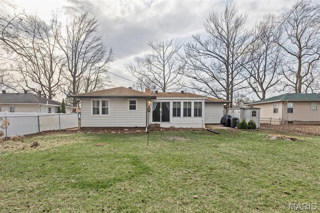 326 Silver Street Bethalto, IL 62010 - Photo 7 of 28