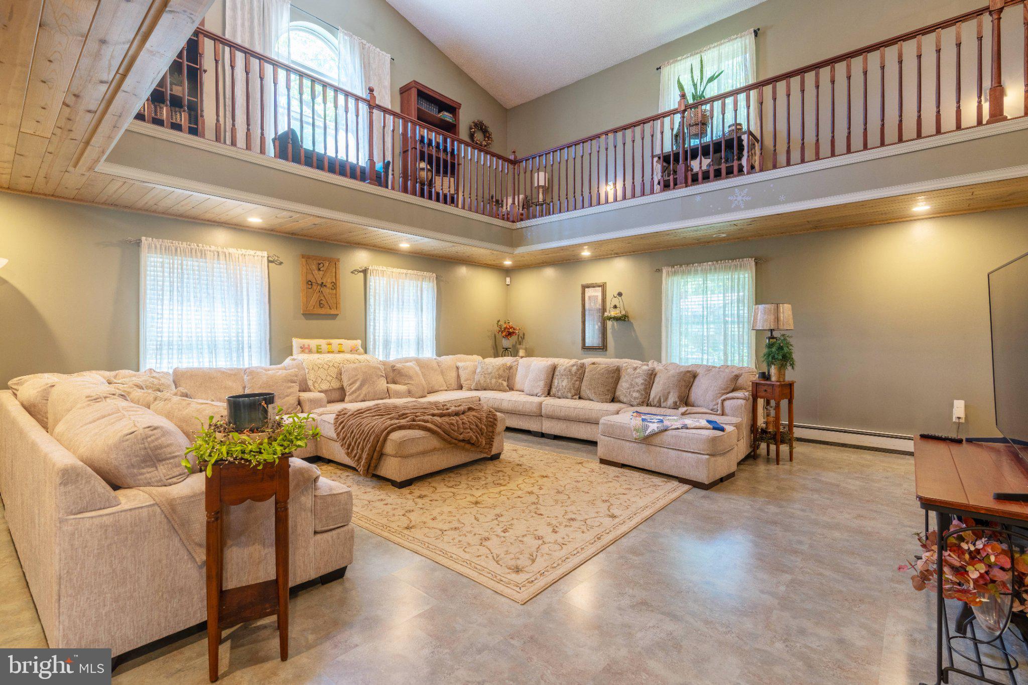 1002 Maple Lane Tyrone, PA 16686 - Photo 22 of 71 Spacious living area with natural light.