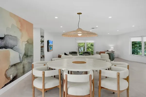 $10,000 | 5581 Northeast 31st Avenue, Fort Lauderdale, FL 33308