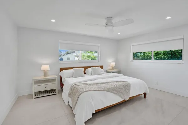 $10,000 | 5581 Northeast 31st Avenue, Fort Lauderdale, FL 33308