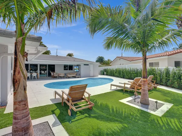 $10,000 | 5581 Northeast 31st Avenue, Fort Lauderdale, FL 33308