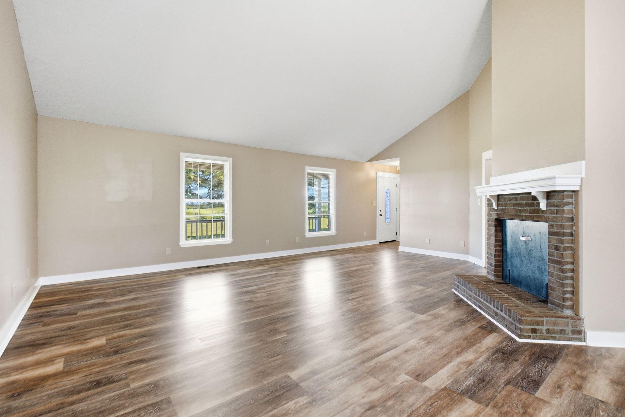 2195 Oregon Road Salvisa, KY 40372 - Photo 13 of 93 Great room