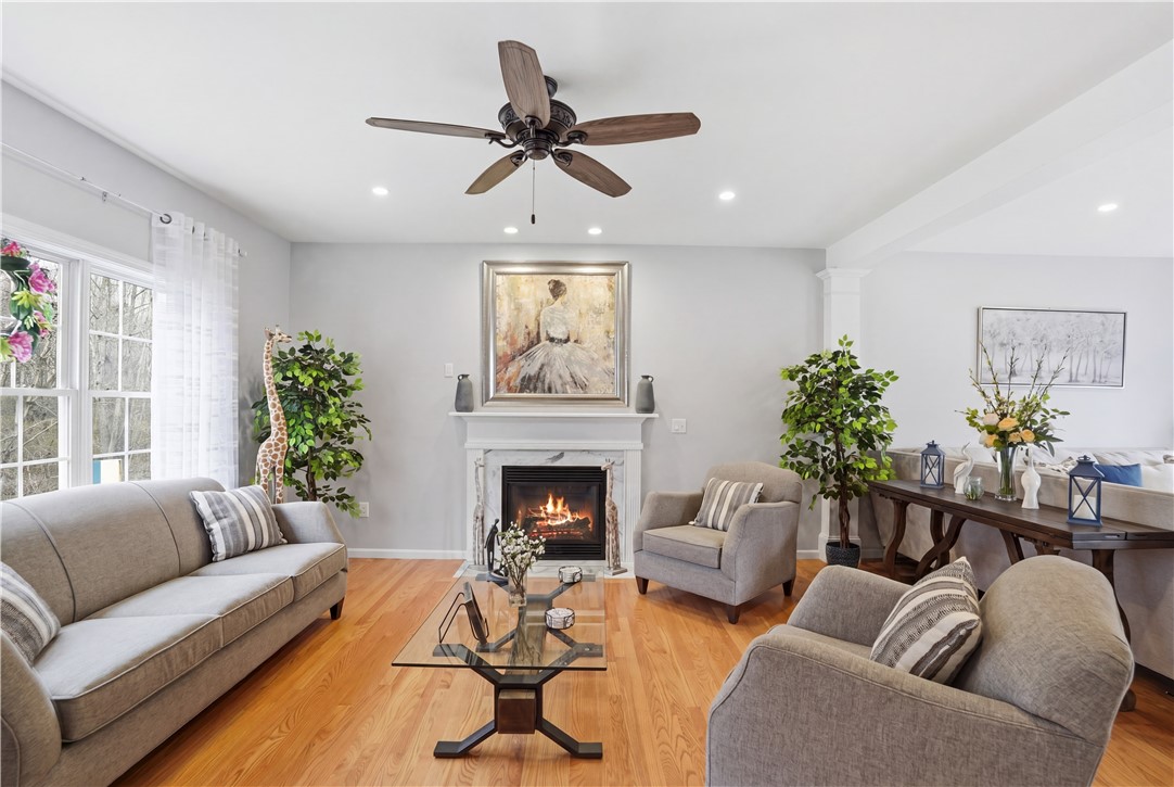 52 Hummingbird Lane Cranston, RI 02921 - Photo 16 of 50