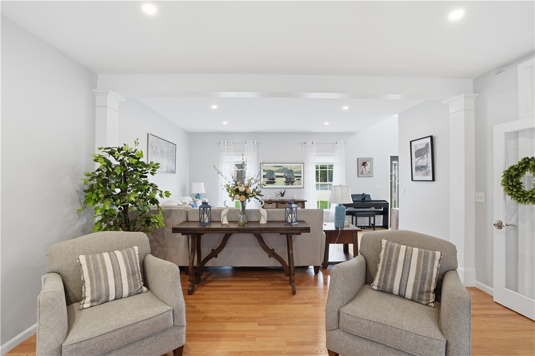 52 Hummingbird Lane Cranston, RI 02921 - Photo 18 of 50