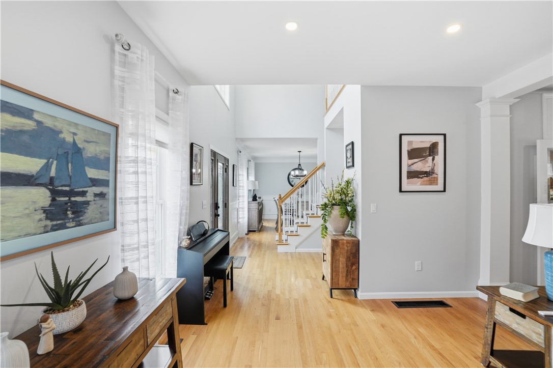 52 Hummingbird Lane Cranston, RI 02921 - Photo 20 of 50