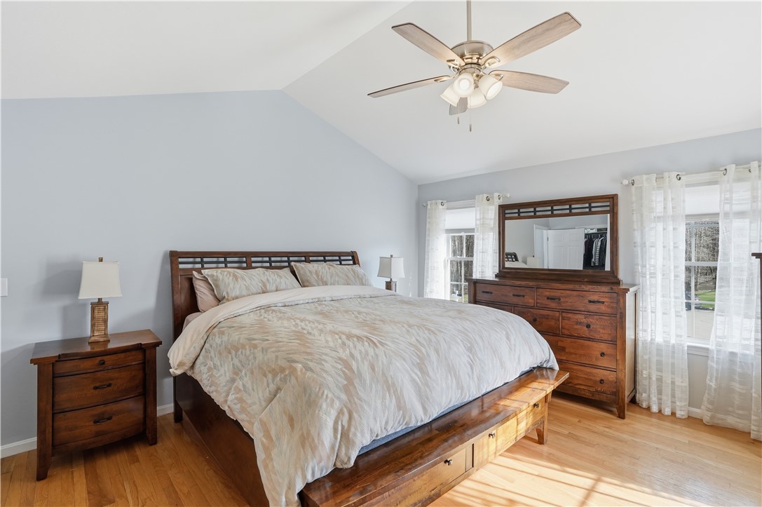 52 Hummingbird Lane Cranston, RI 02921 - Photo 23 of 50