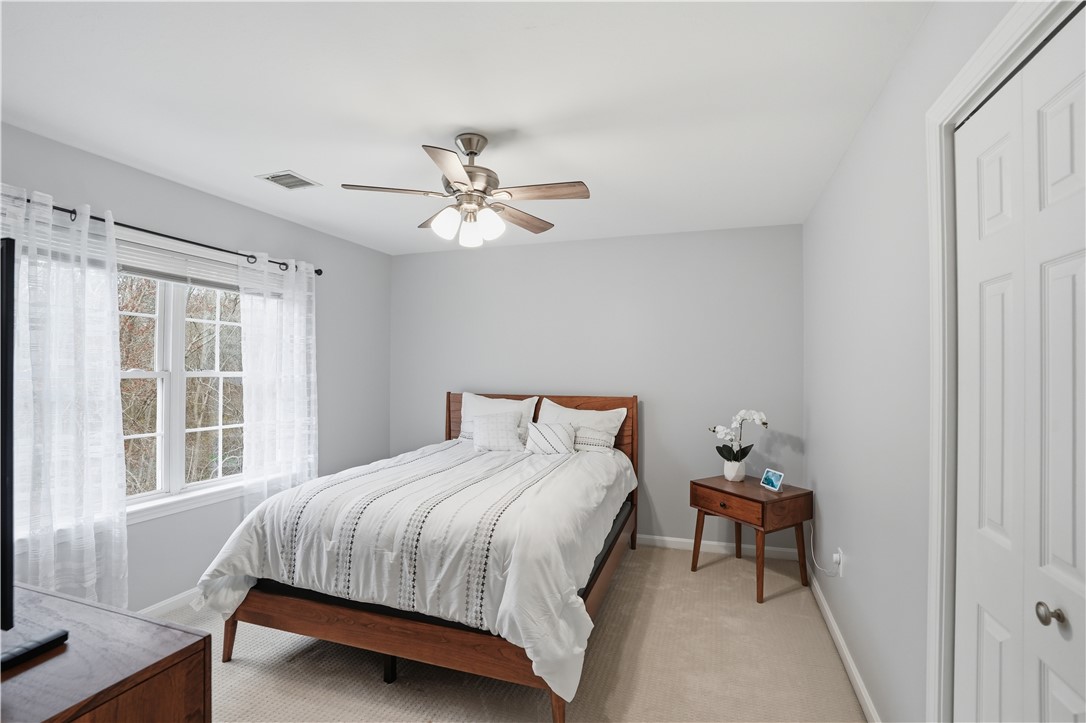 52 Hummingbird Lane Cranston, RI 02921 - Photo 28 of 50