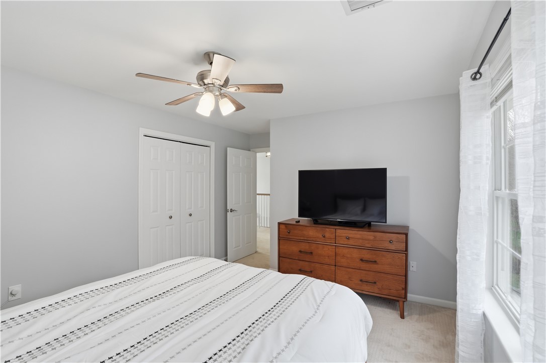 52 Hummingbird Lane Cranston, RI 02921 - Photo 29 of 50