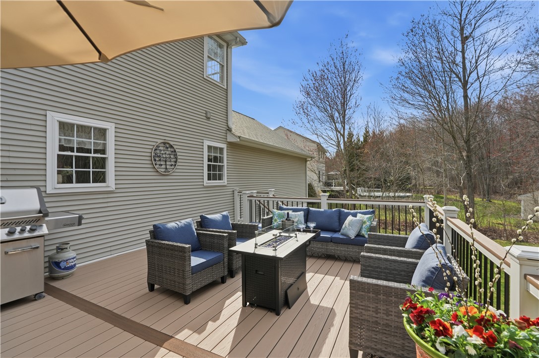 52 Hummingbird Lane Cranston, RI 02921 - Photo 36 of 50