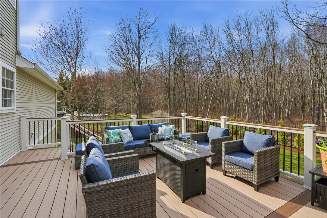 52 Hummingbird Lane Cranston, RI 02921 - Photo 38 of 50