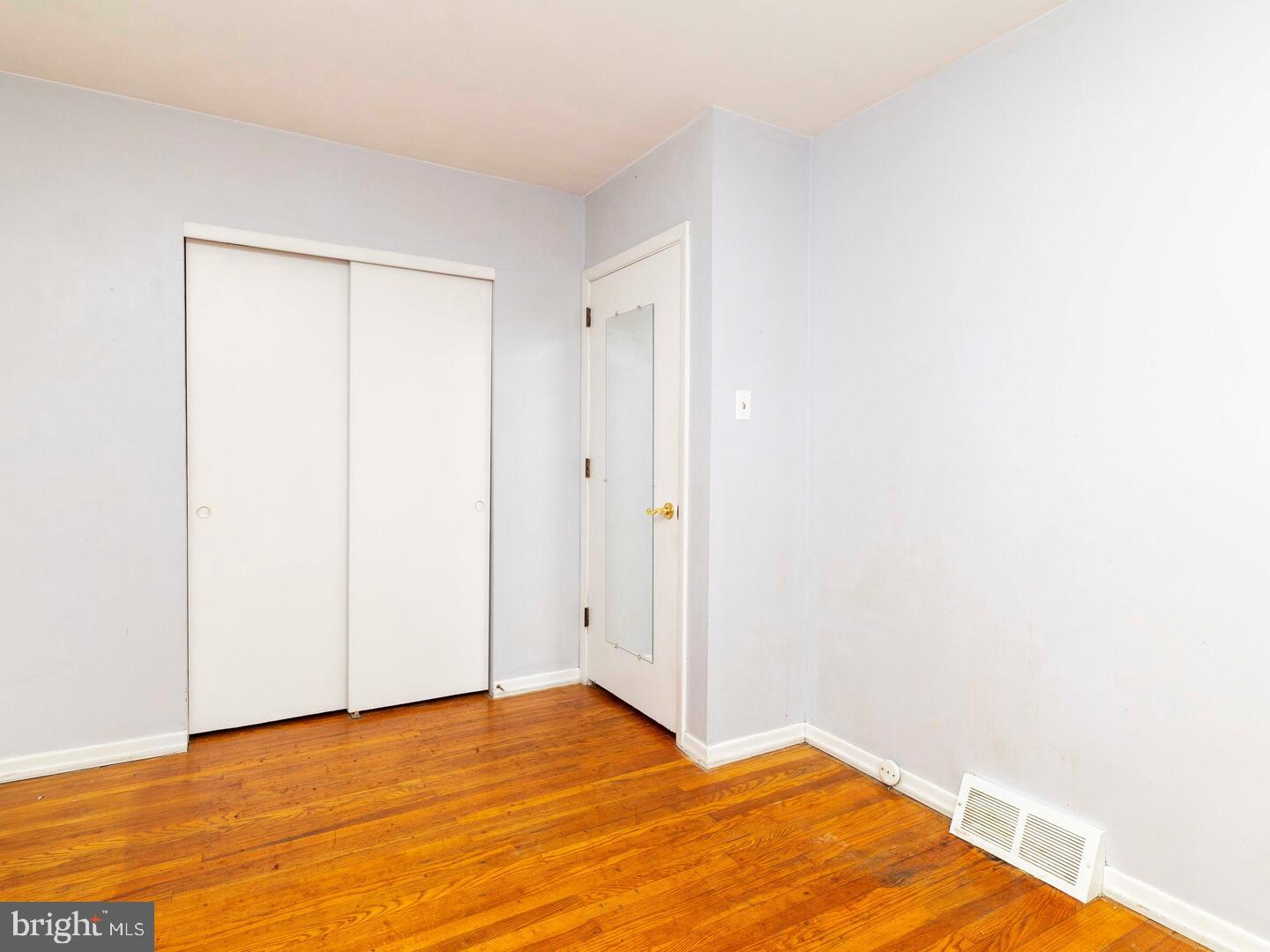 2868 Senak Road Abington, PA 19001 - Photo 15 of 23 Bedroom 1