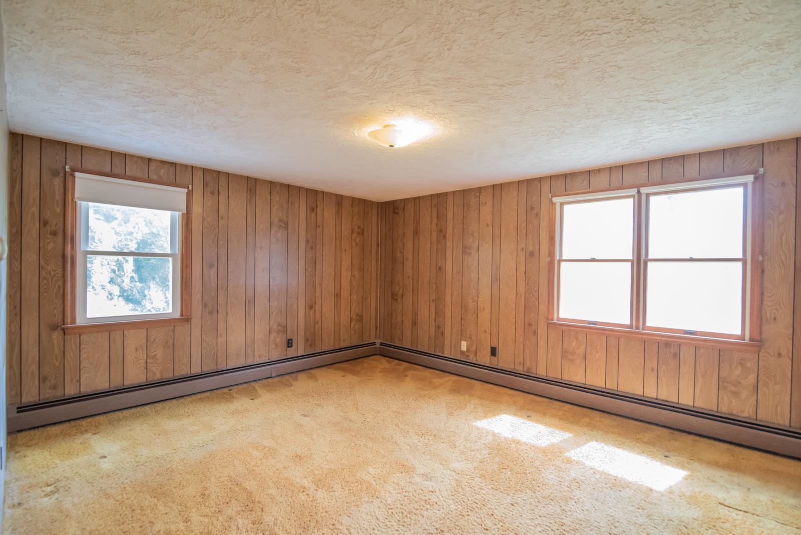 47 Tsienneto Road Derry, NH 03038 - Photo 23 of 39