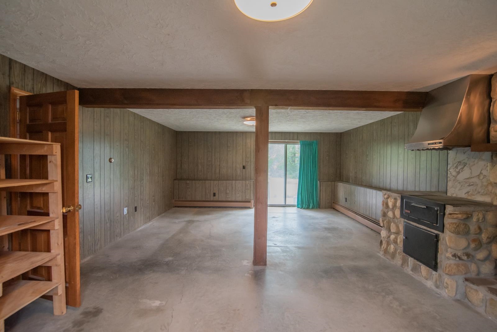 47 Tsienneto Road Derry, NH 03038 - Photo 33 of 39