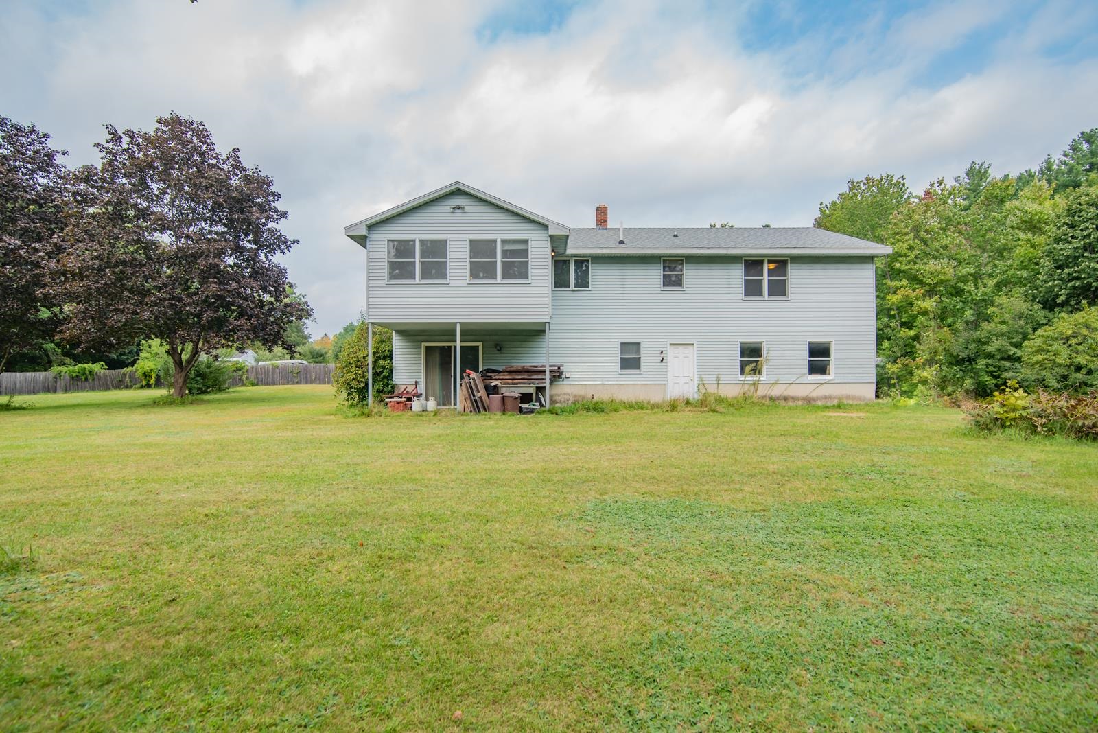 47 Tsienneto Road Derry, NH 03038 - Photo 5 of 39