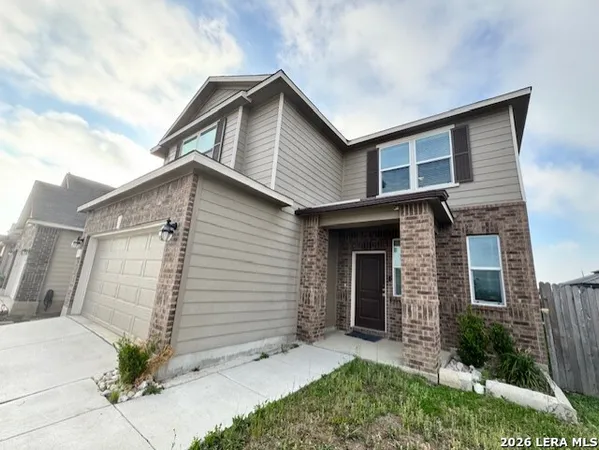 $2,200 | 3606 Putnam Fields, Converse, TX 78109
