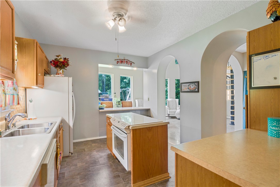 150 William Road Belton, SC 29627 - Photo 7 of 40 Kitchen area.