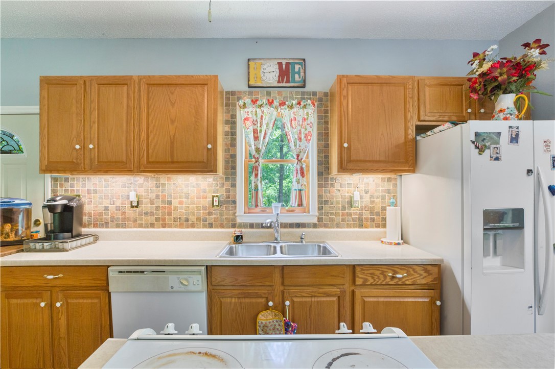 150 William Road Belton, SC 29627 - Photo 8 of 40