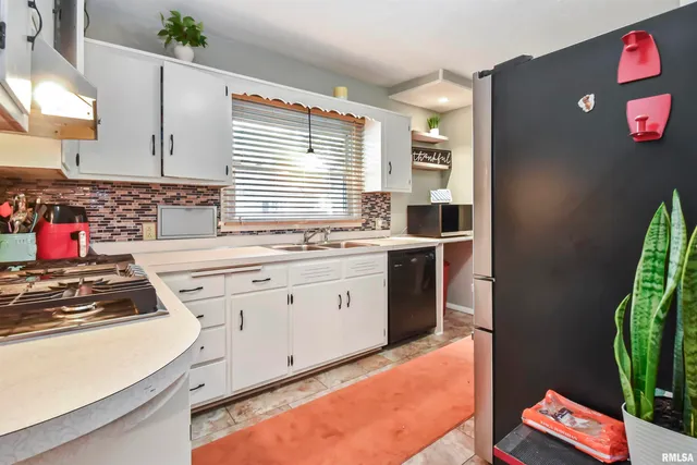 $130,000 | 2626 West Heading Avenue, West Peoria, IL 61604