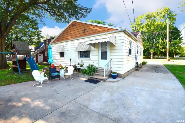 $130,000 | 2626 West Heading Avenue, West Peoria, IL 61604