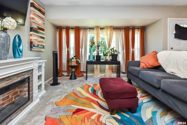 $130,000 | 2626 West Heading Avenue, West Peoria, IL 61604