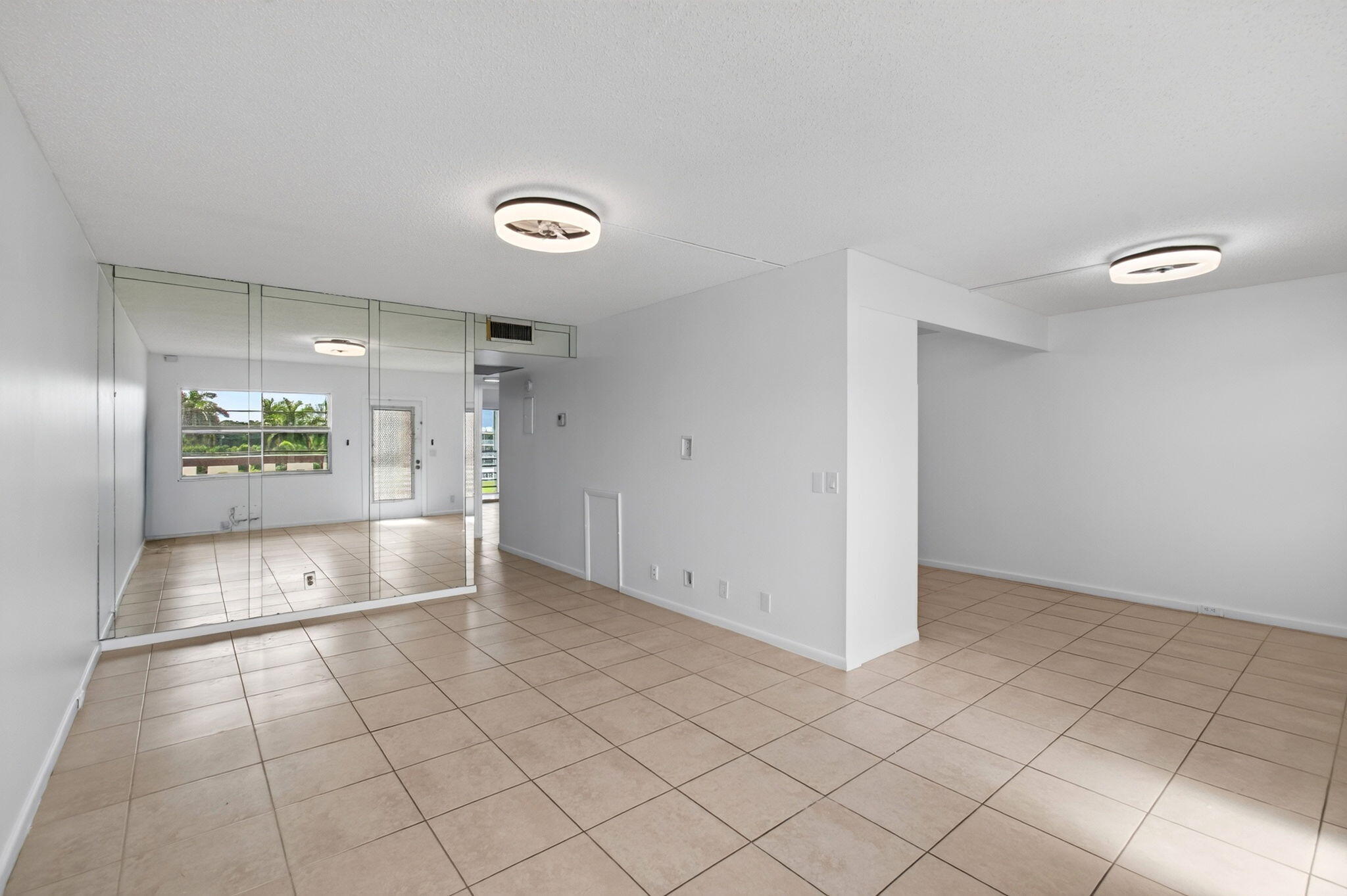 4028 Hythe B Boca Raton, FL 33434 - Photo 2 of 108 21-web-or-mls-DSC_8737