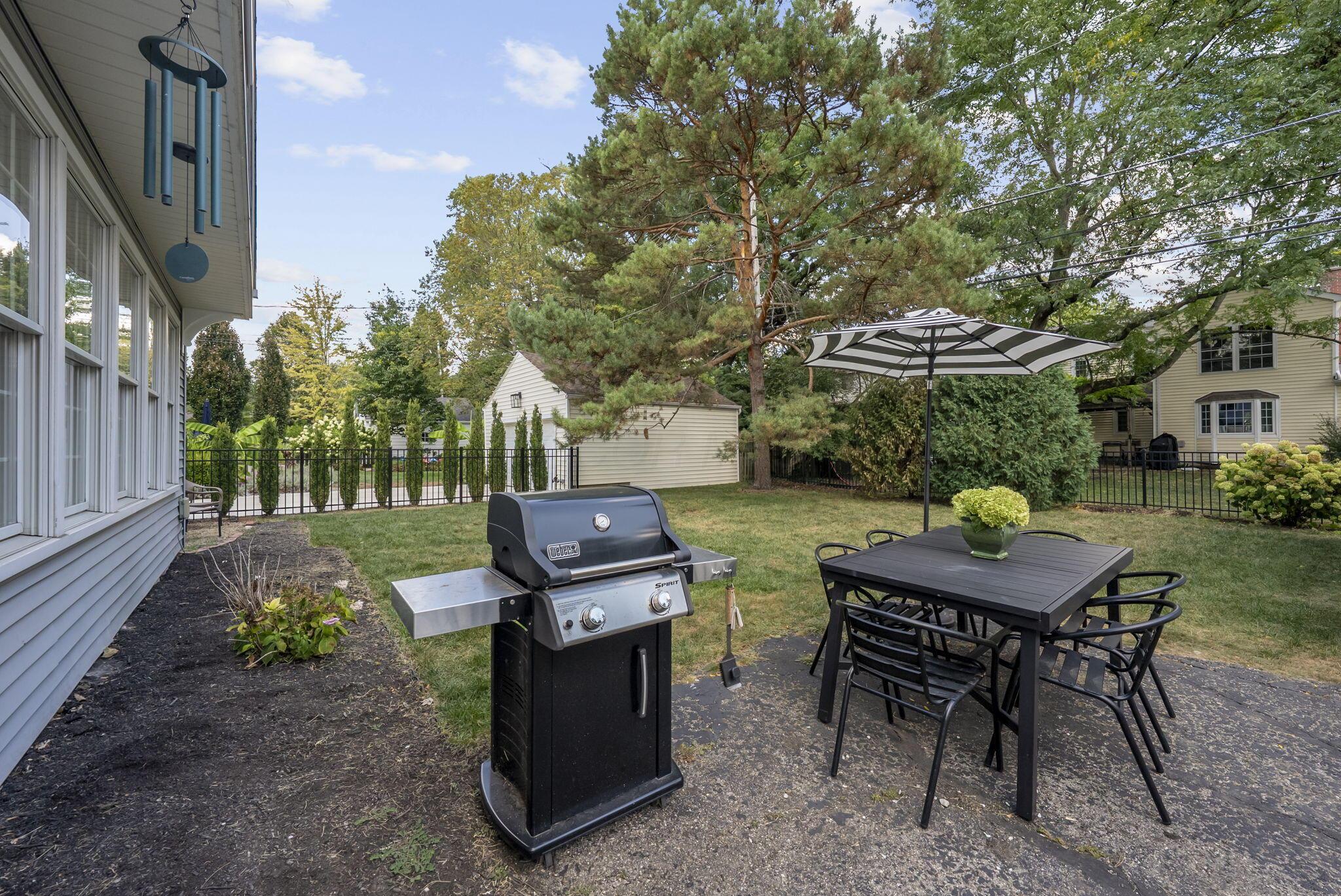 2636 Welsford Road Upper Arlington, OH 43221 - Photo 33 of 49 Patio