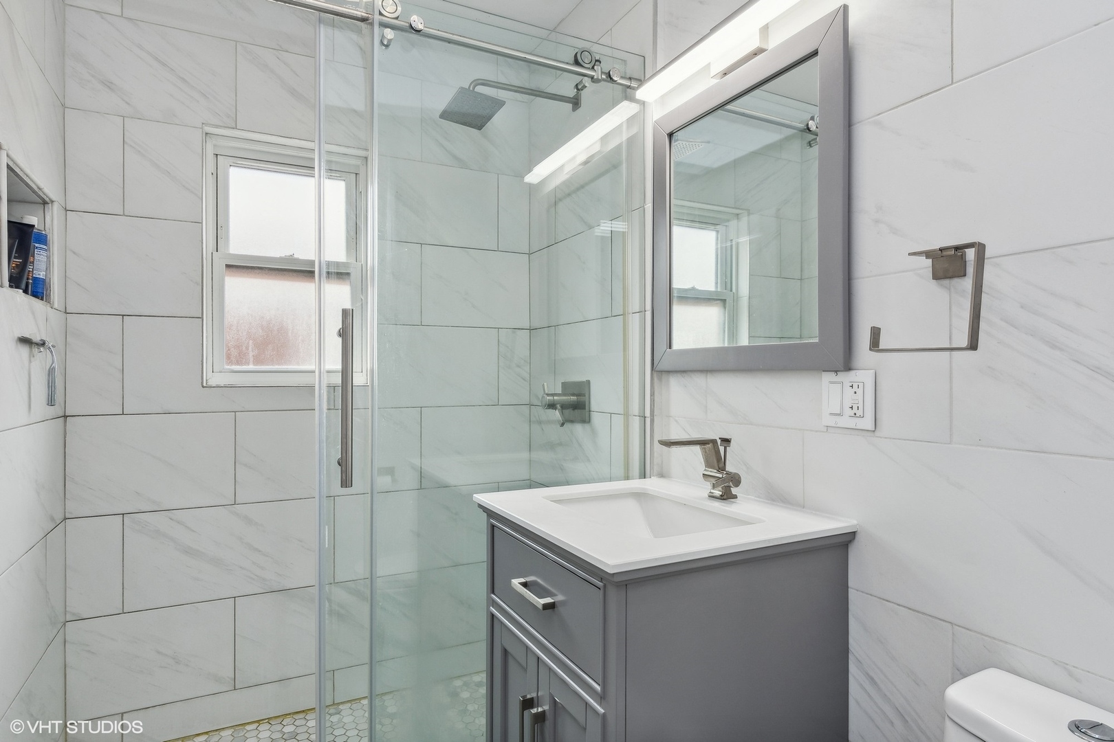 7231 North Ridge Avenue, Unit 3W Chicago, IL 60660 - Photo 7 of 10 Gallery Image 7