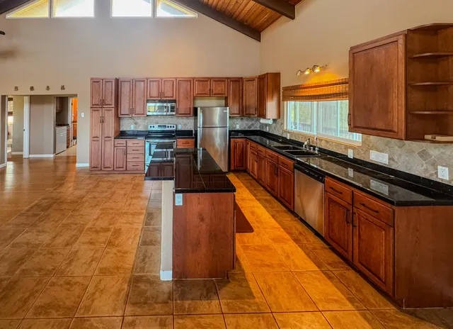 $900,000 | 499 Pa Loa Loop, Maunaloa, HI 96770