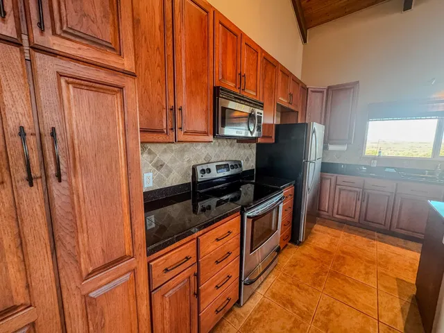 $900,000 | 499 Pa Loa Loop, Maunaloa, HI 96770