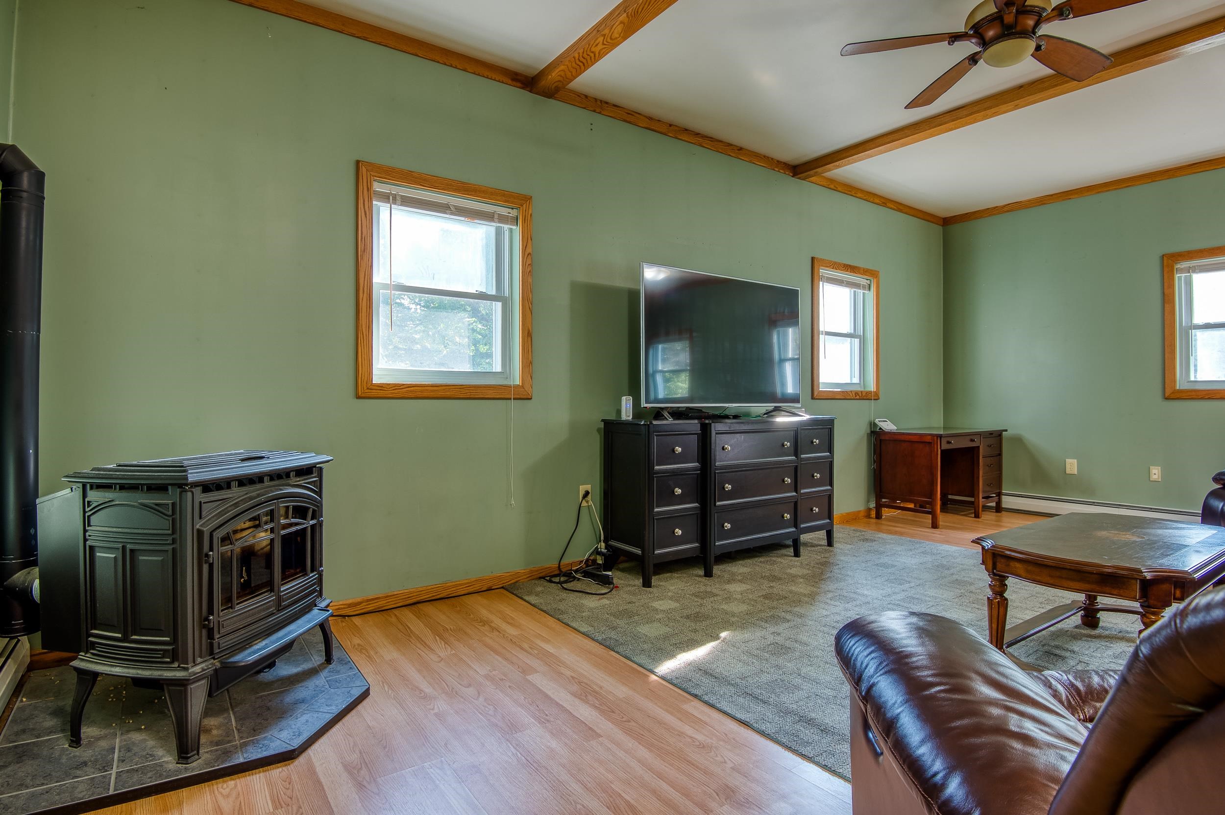 2 Stony Brook Road Gorham, NH 03581 - Photo 4 of 34