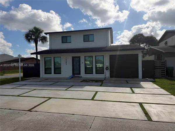 $3,200 | 19203 Northwest 53rd Cir Place, Miami Gardens, FL 33055