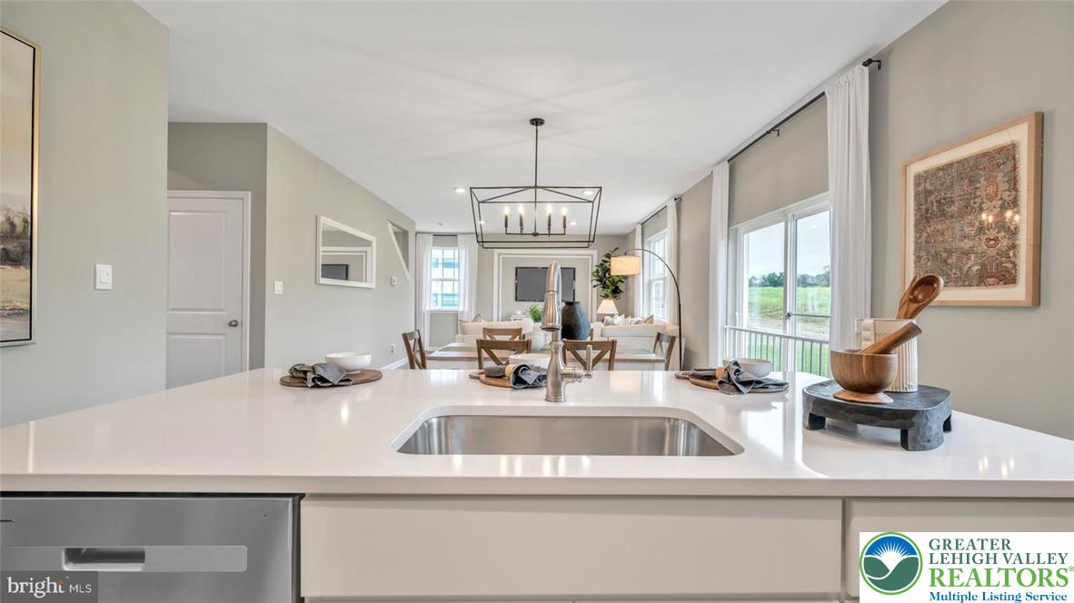 141 Winding Road Easton, PA 18040 - Photo 20 of 24 Gallery Image 20