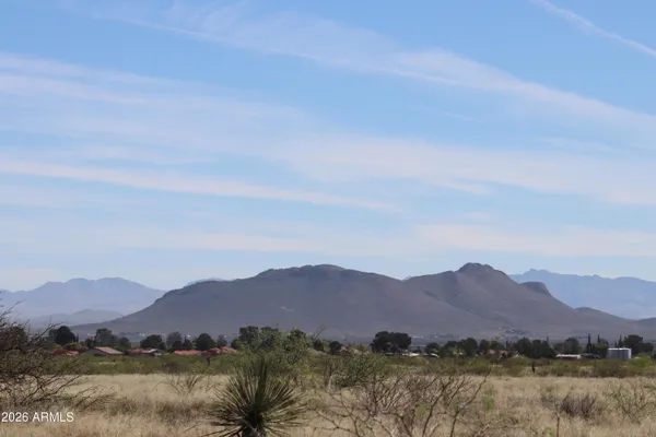 $16,000 | Tbd West Treasure Road West, Unit 11619256, Pearce, AZ 85625