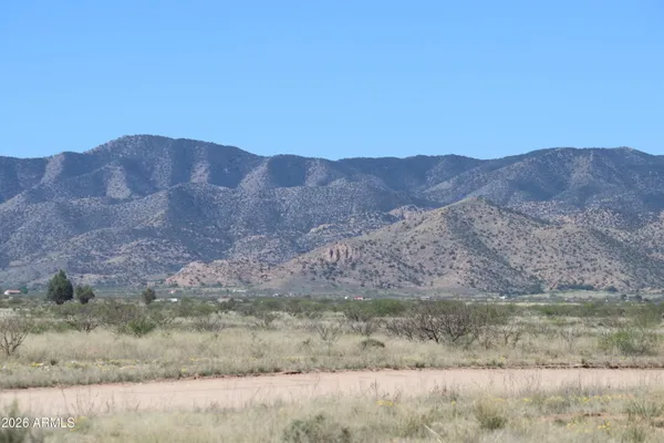 $16,000 | Tbd West Treasure Road West, Unit 11619256, Pearce, AZ 85625