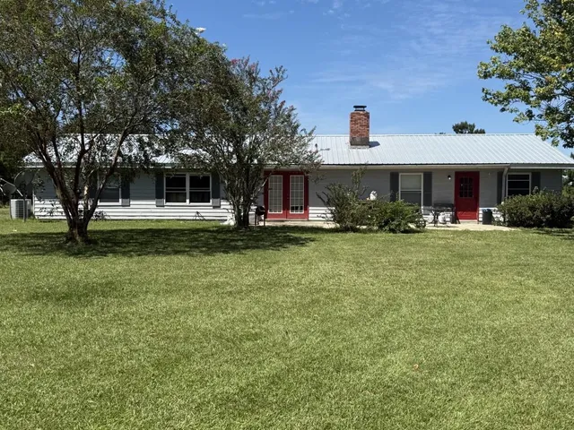 $315,000 | 414 Malcolm Smith Road, Chattahoochee, FL 32324