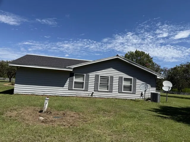 $315,000 | 414 Malcolm Smith Road, Chattahoochee, FL 32324